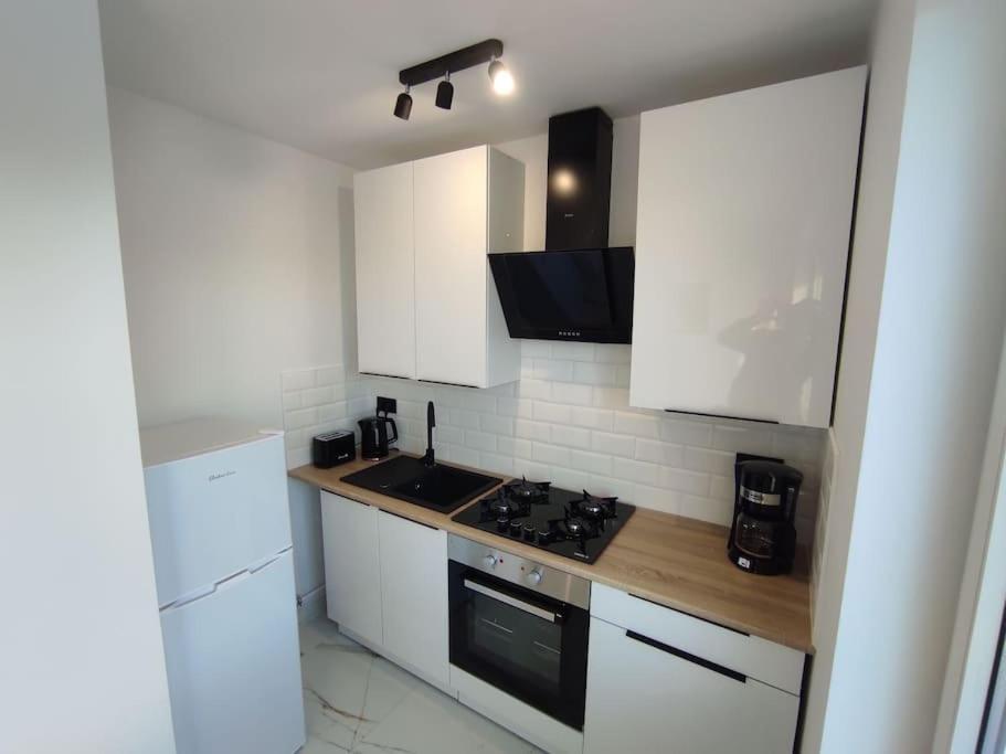 ***Santorini Apartament*** - 40M² ✓ 리브니크 외부 사진